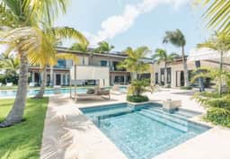 Luxury Villa | Volleyball & Gym | Jacuzzi & Pool - Image 4