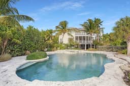 Front Beach | Paradise Villa | Islamorada FL Keys - Image 2