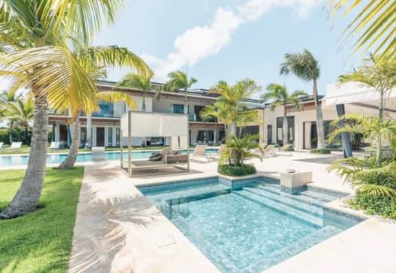 Luxury Villa | Volleyball & Gym | Jacuzzi & Pool - Image 4